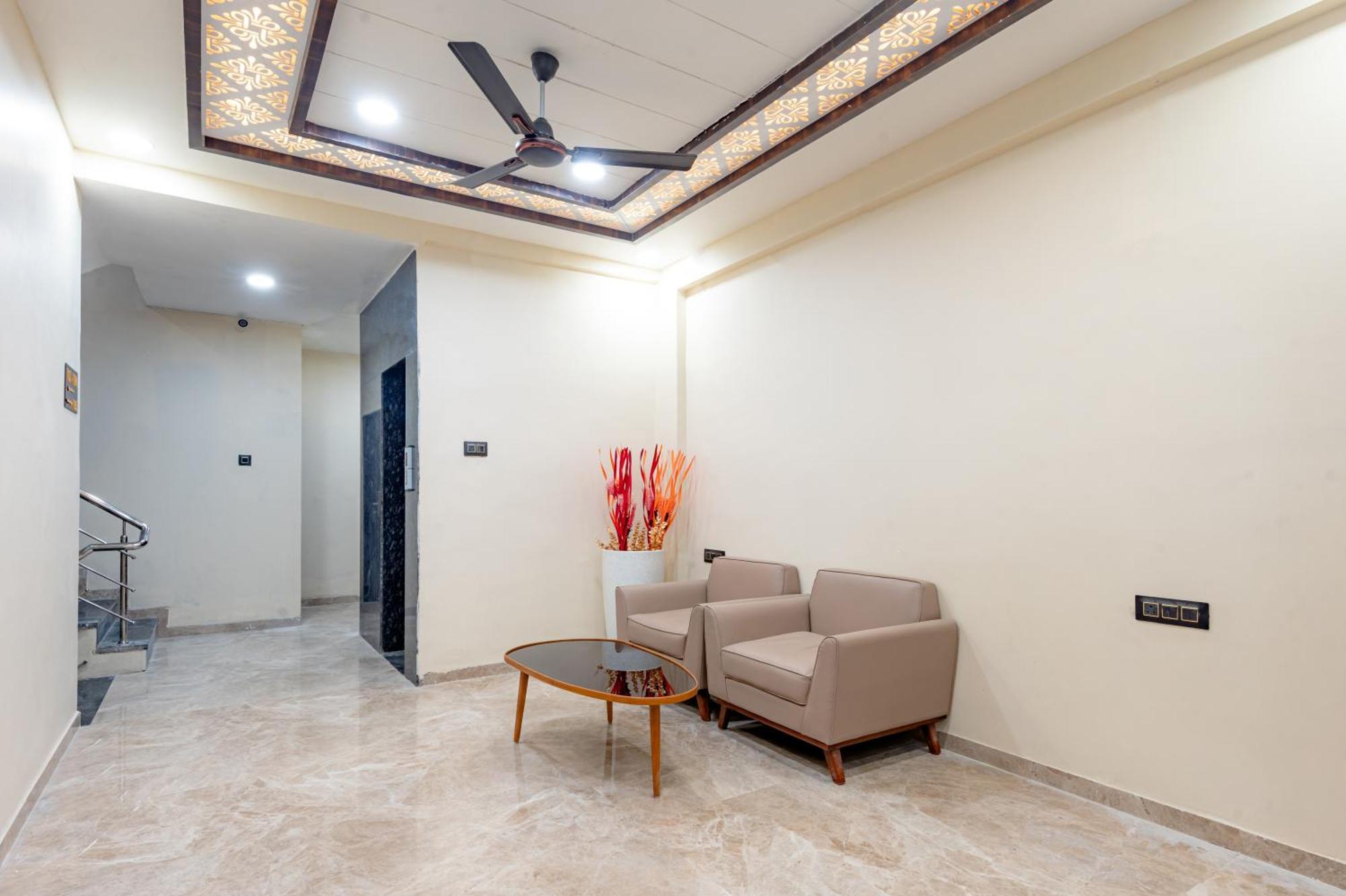 Treebo City Center Sakardara Exterior photo